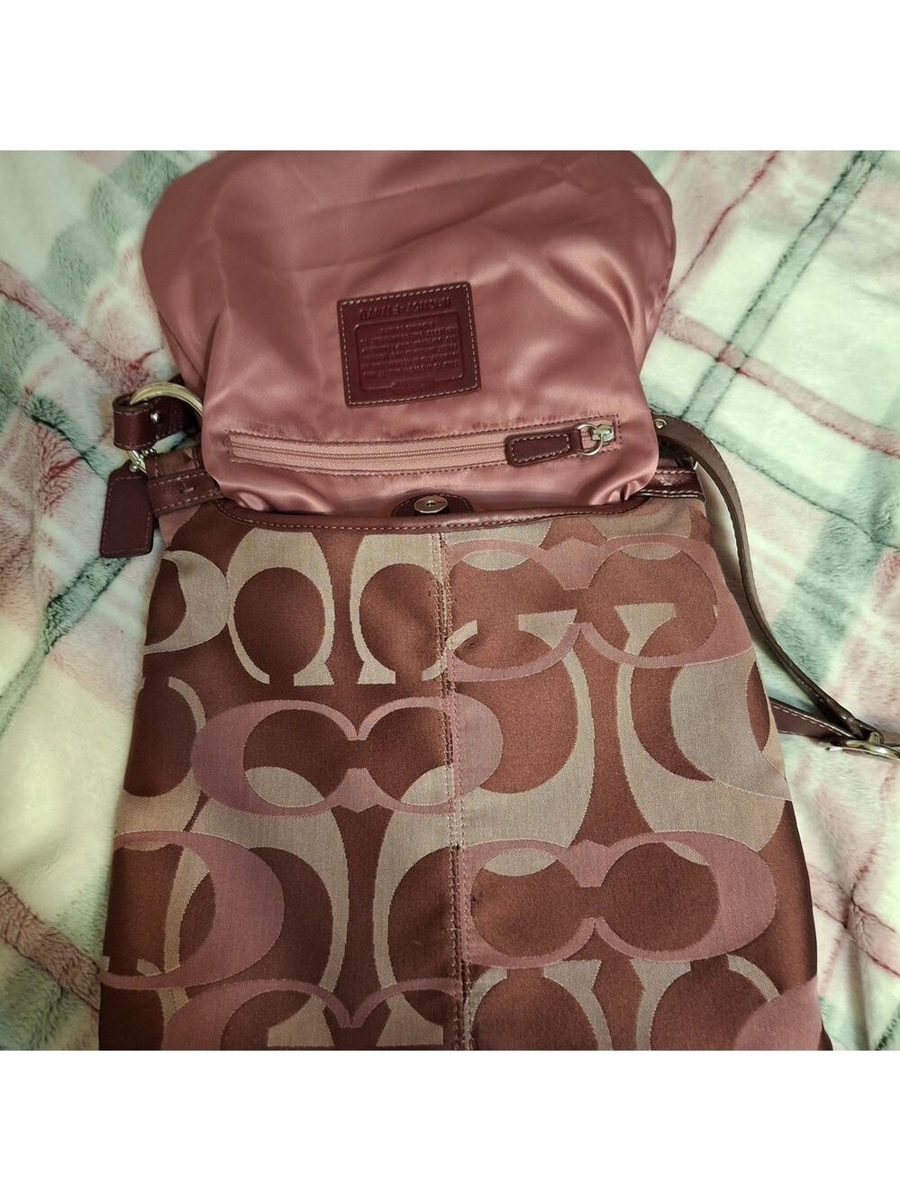 Coach Penelope Optic Hippie Signature Maroon Crossbody Bag 10x10 - Picture 7 of 9